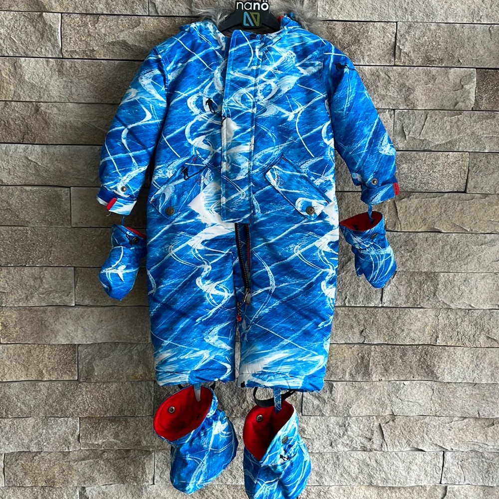 12M NANO one-piece snowsuit
